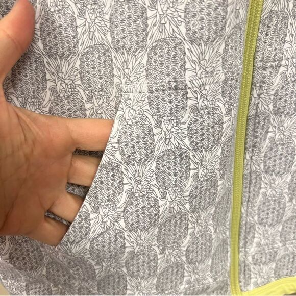 👠Talbots zip up pineapple print sweatshirt Size L - Picture 3 of 5